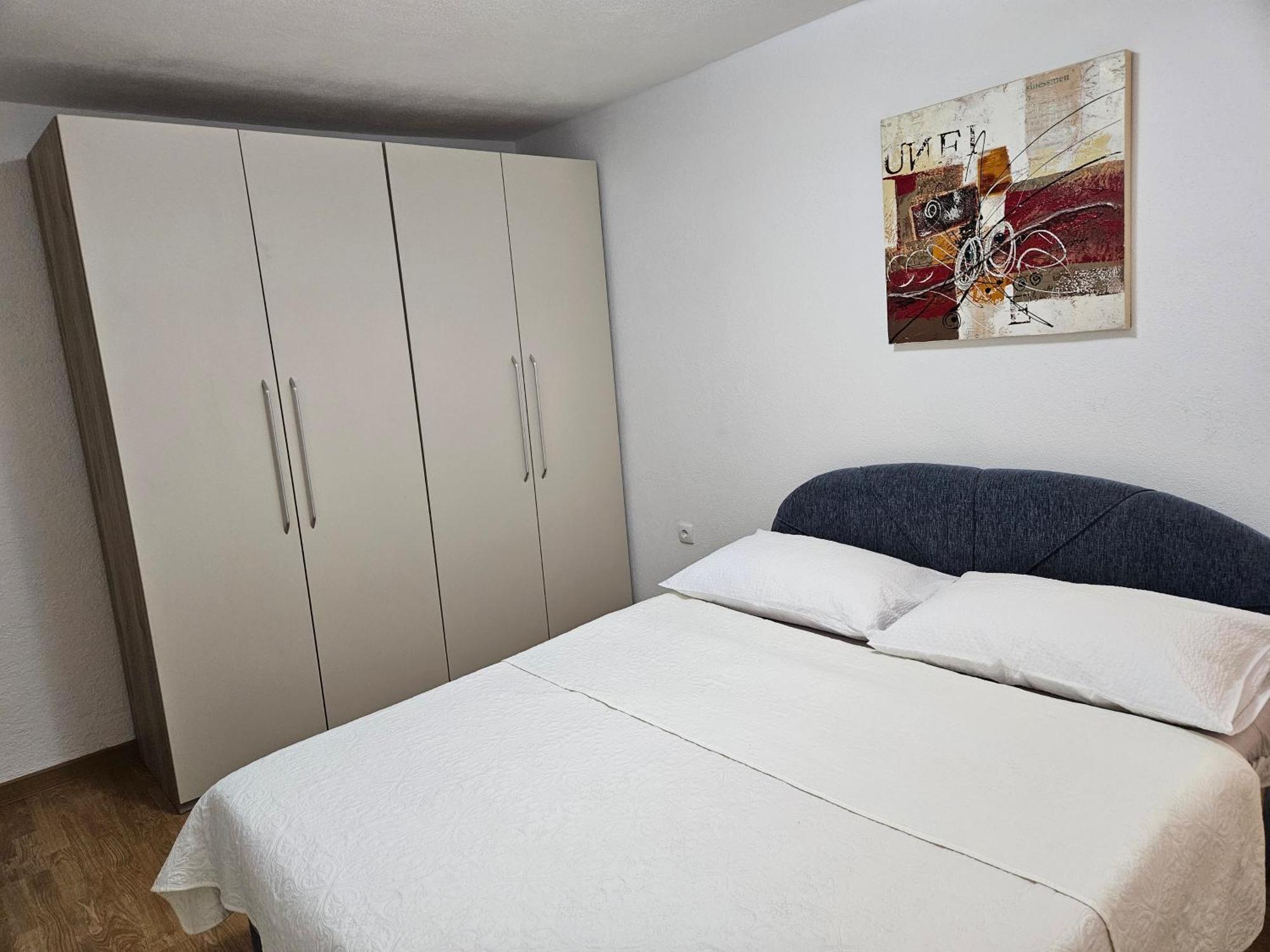 Apartment Doris Сен Екстериор снимка