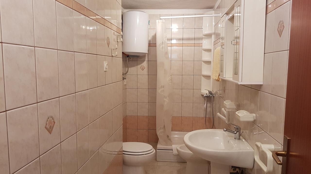 Apartment Doris Сен Екстериор снимка